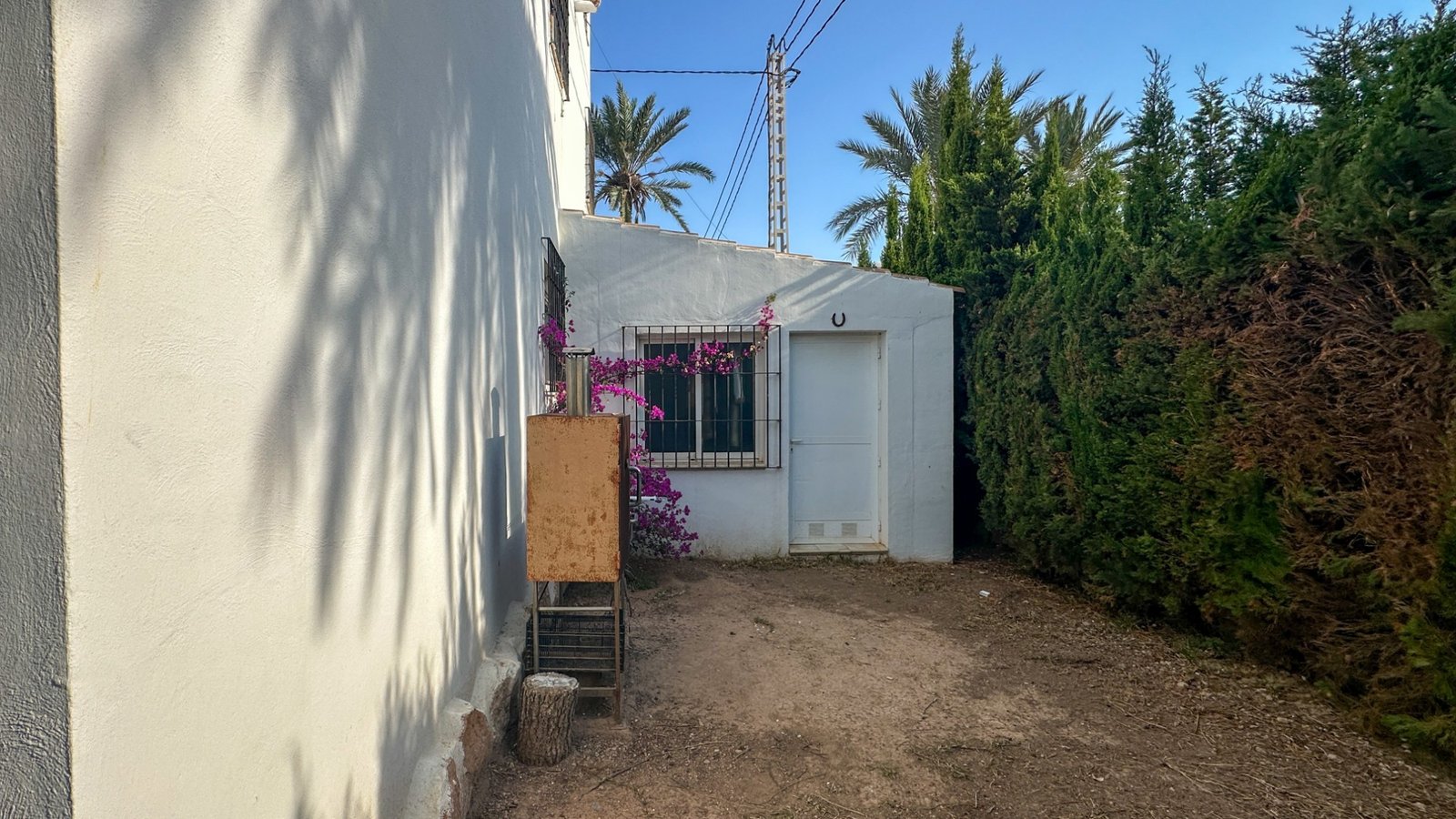 4 Bedroom 2 Bathroom Villa in Cabo Roig - Caza De Casa