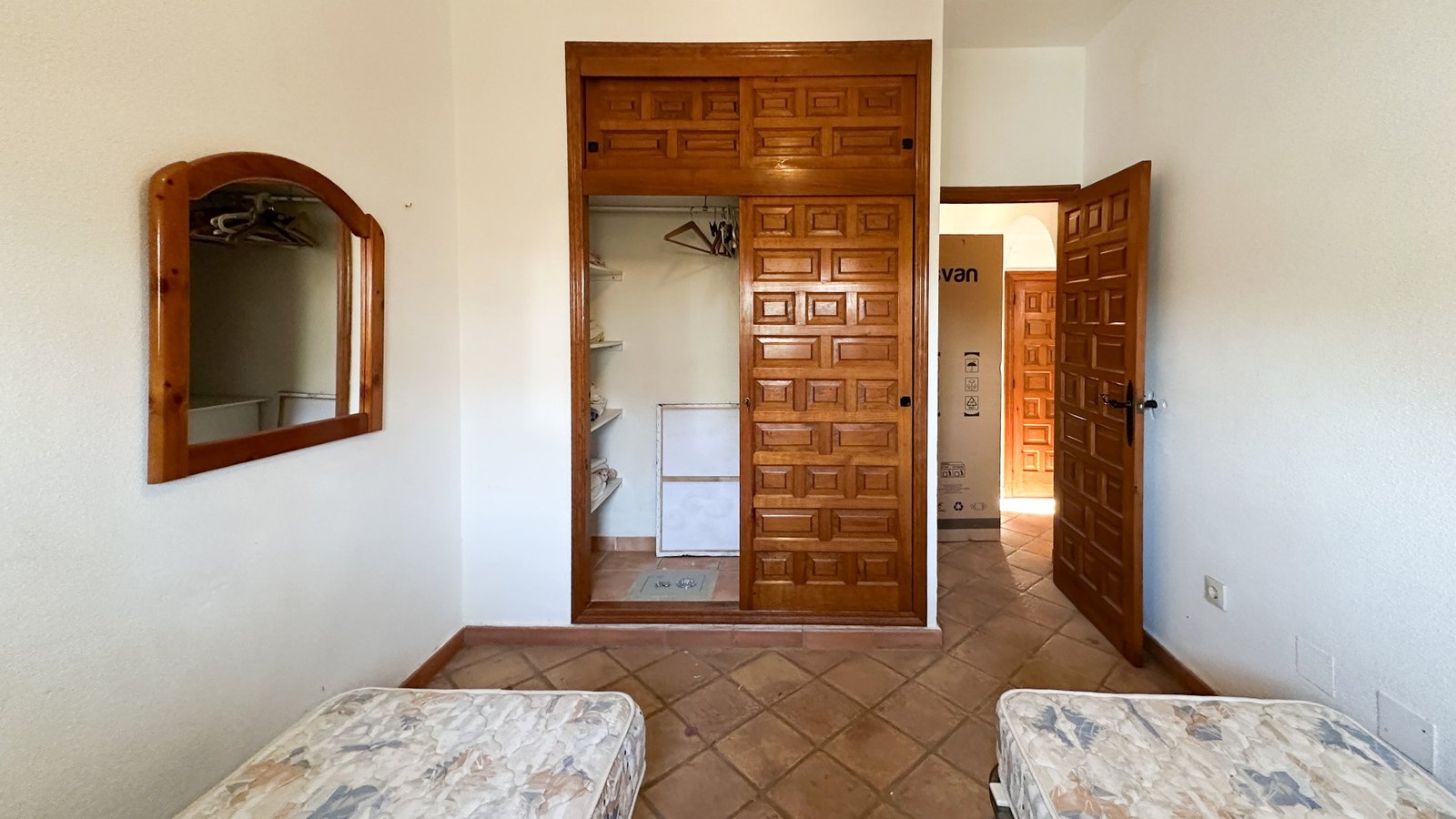 4 Bedroom 2 Bathroom Villa in Cabo Roig - Caza De Casa