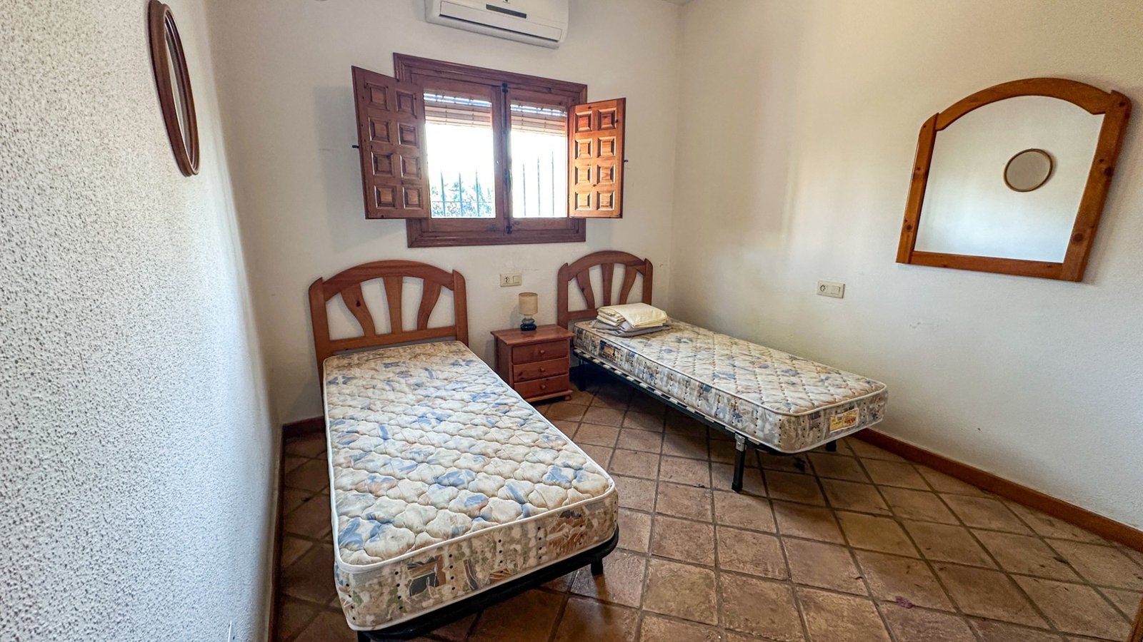 4 Bedroom 2 Bathroom Villa in Cabo Roig - Caza De Casa
