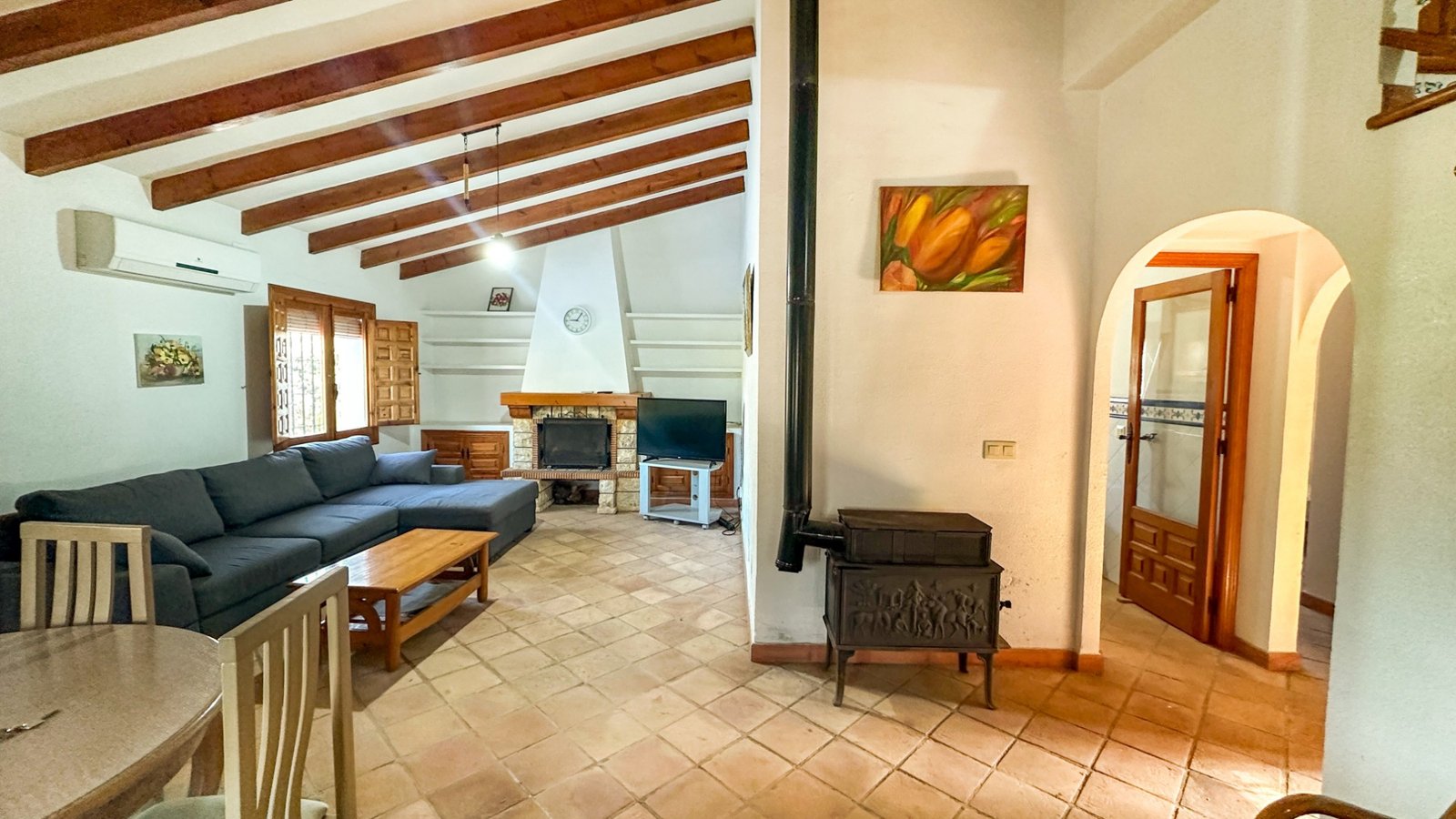 4 Bedroom 2 Bathroom Villa in Cabo Roig - Caza De Casa
