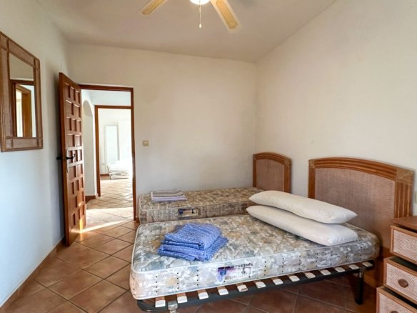 4 Bedroom 2 Bathroom Villa in Cabo Roig - Caza De Casa