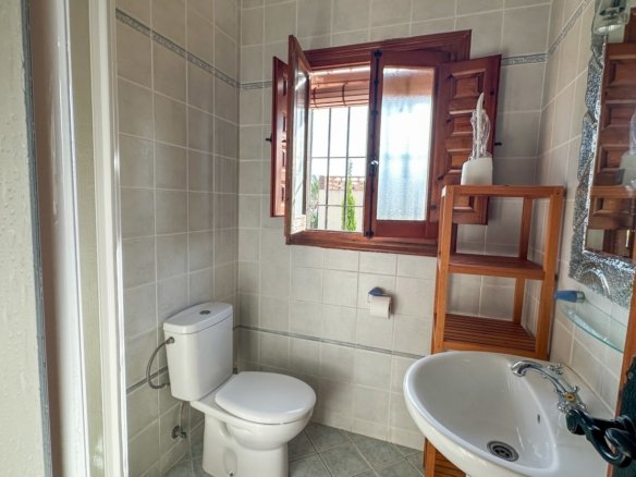 4 Bedroom 2 Bathroom Villa in Cabo Roig - Caza De Casa