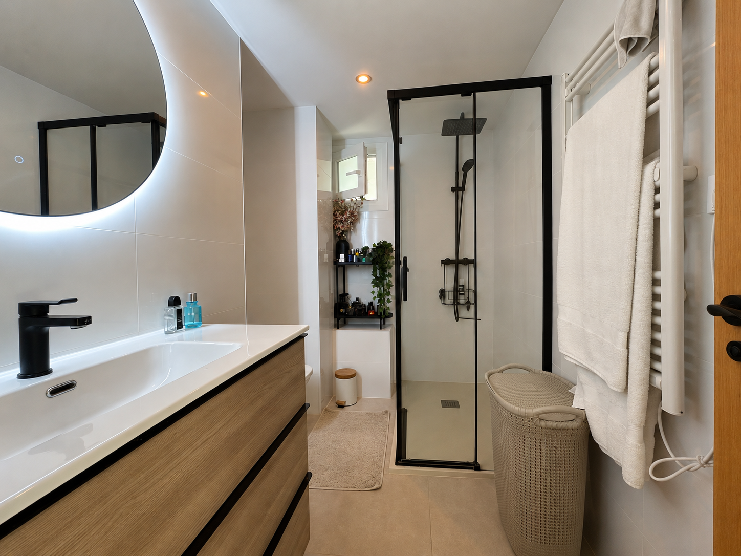 4 Bedroom 2 Bathroom Apartment in Benidorm - Caza De Casa