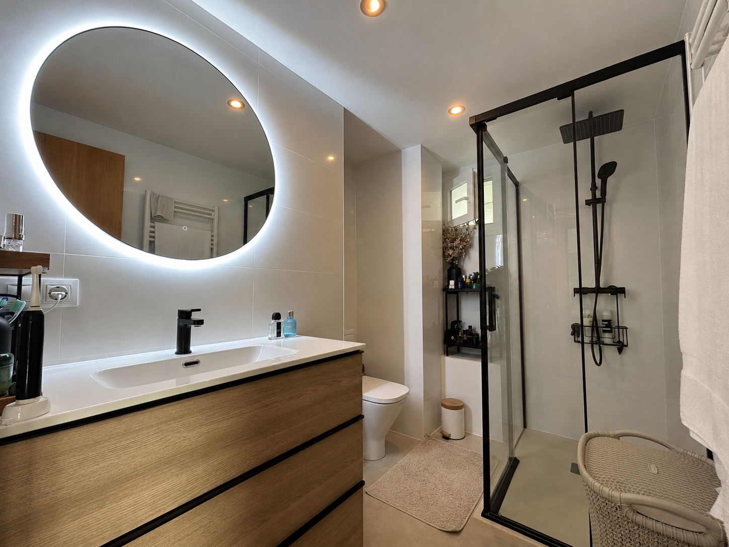 4 Bedroom 2 Bathroom Apartment in Benidorm - Caza De Casa