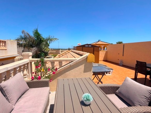 2 Bedroom 1 Bathroom Town House in Los Montesinos - Caza De Casa