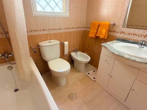 2 Bedroom 1 Bathroom Town House in Los Montesinos - Caza De Casa