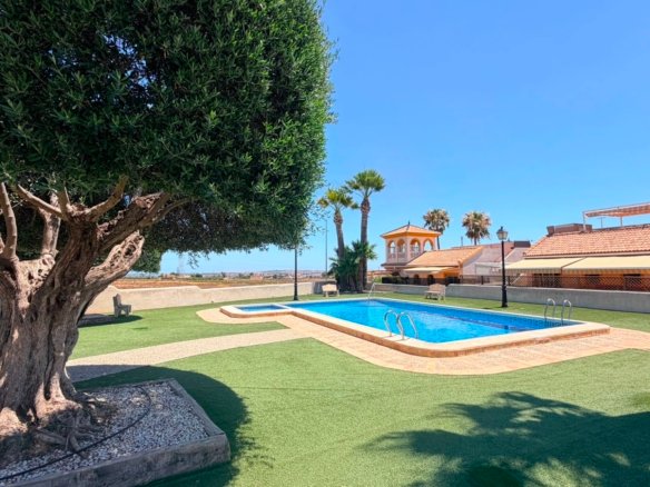 2 Bedroom 1 Bathroom Town House in Los Montesinos - Caza De Casa