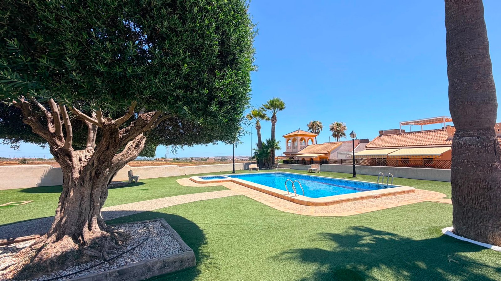 2 Bedroom 1 Bathroom Town House in Los Montesinos - Caza De Casa