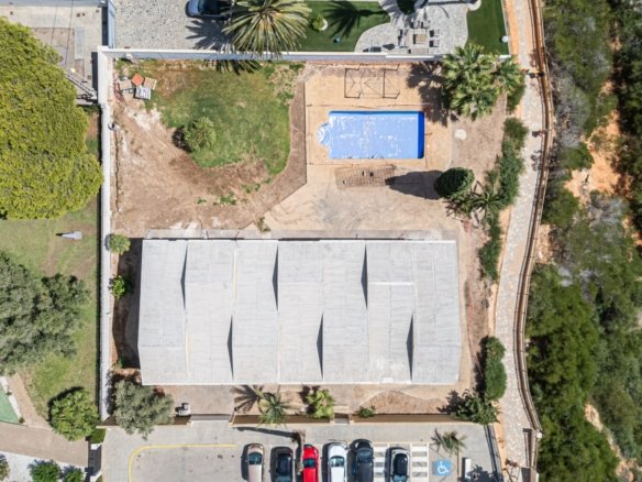 5 Bedroom 3 Bathroom Villa in Cabo Roig - Caza De Casa