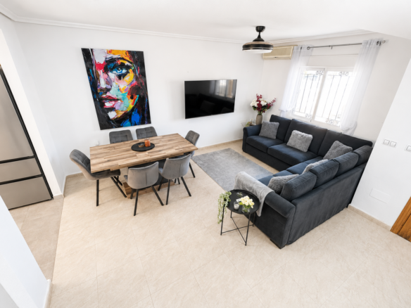 3 Bedroom 2 Bathroom Town House in Campoamor - Caza De Casa