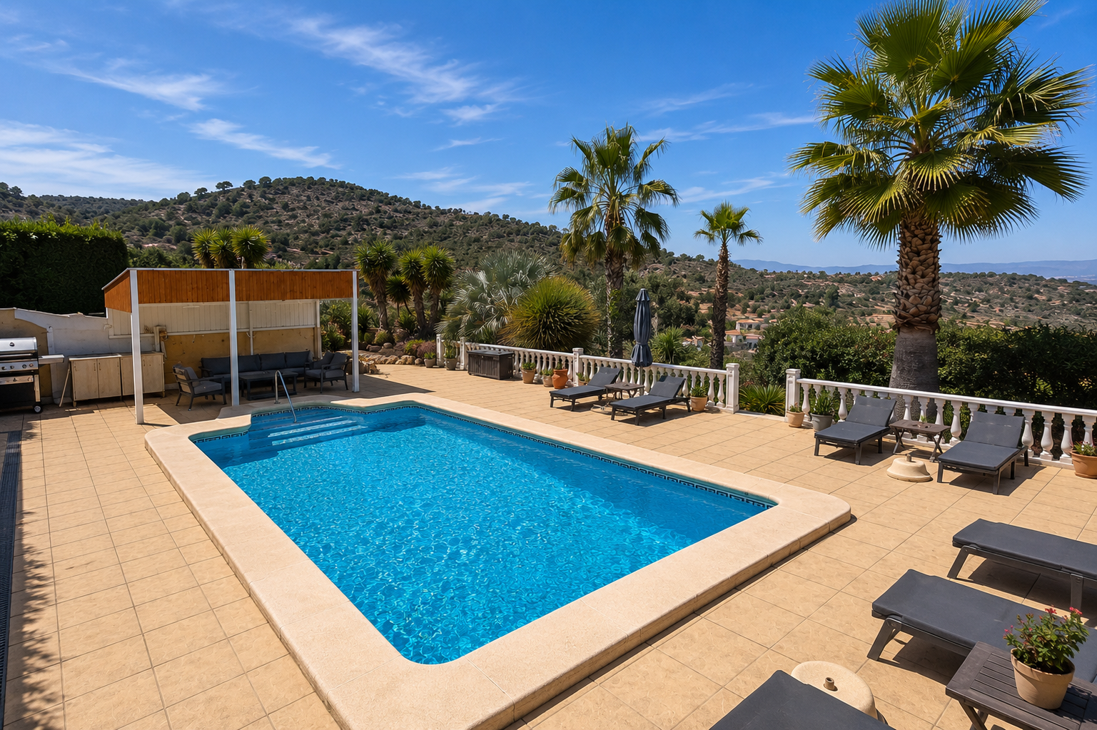 4 Bedroom 2 Bathroom Villa in La Zarza - Caza De Casa