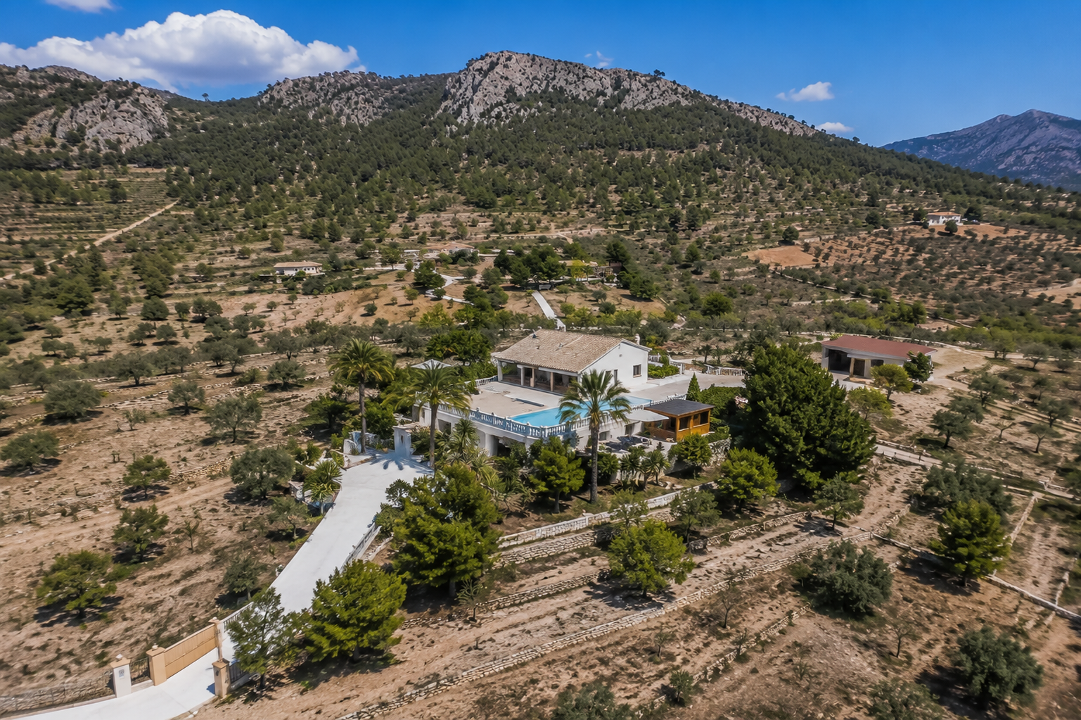 4 Bedroom 2 Bathroom Villa in La Zarza - Caza De Casa