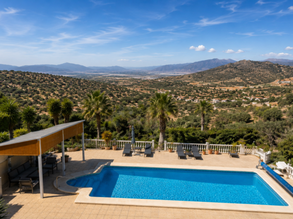 4 Bedroom 2 Bathroom Villa in La Zarza - Caza De Casa