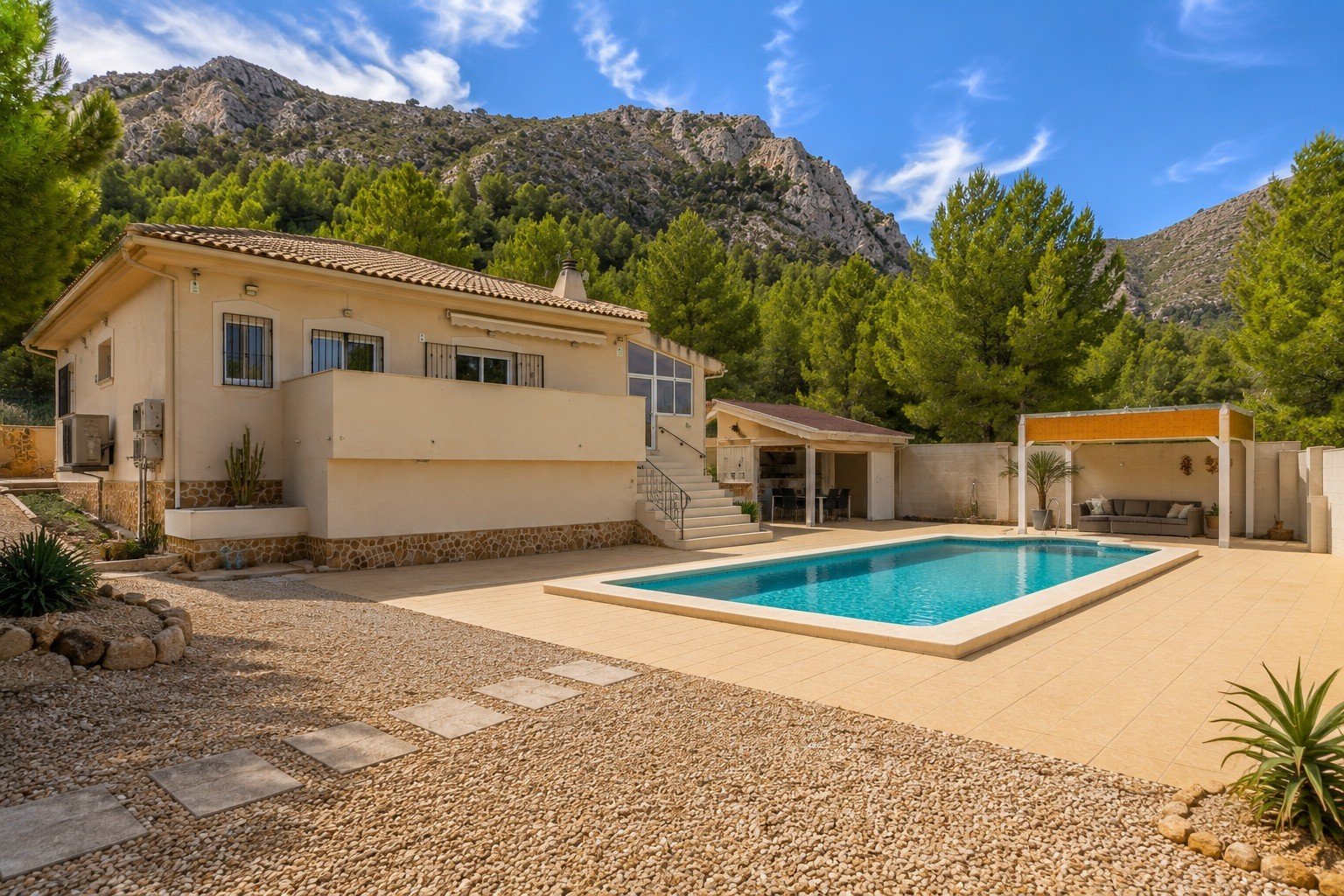 4 Bedroom 2 Bathroom Villa in La Zarza - Caza De Casa