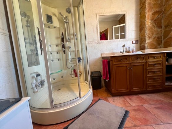 6 Bedroom 4 Bathroom Villa in San Fulgencio - Caza De Casa