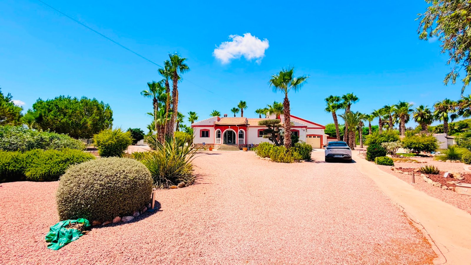 o_1jvdmjegd12d1hi61482e9j1ge24k 5 Bedroom 4 Bathroom Villa in Daya Vieja - Caza De Casa