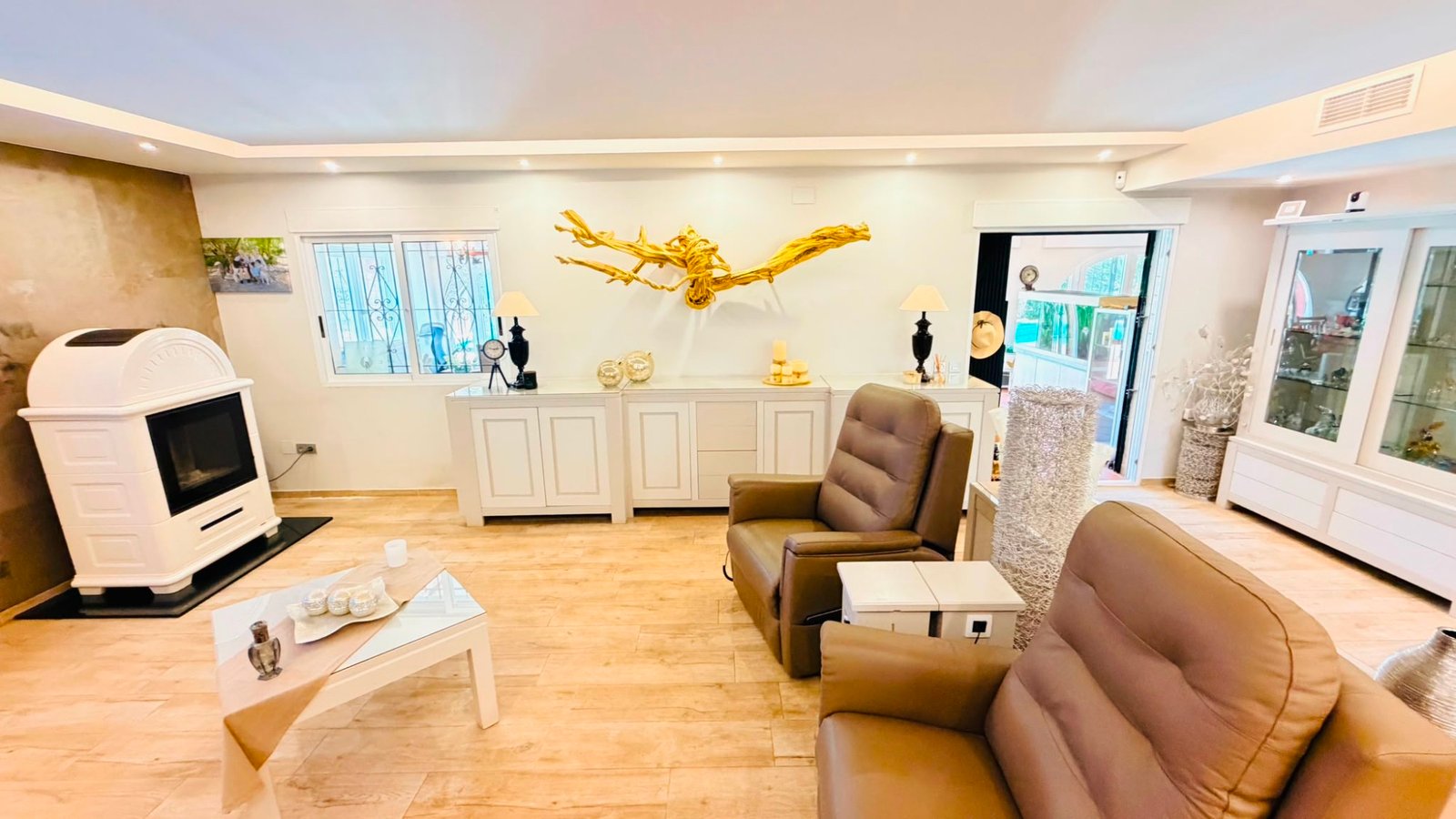 o_1jvdmjegd16qkl8td59r6qdjs4q 5 Bedroom 4 Bathroom Villa in Daya Vieja - Caza De Casa