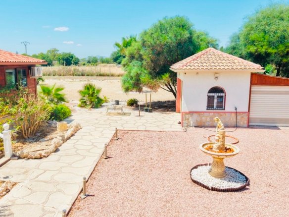 5 Bedroom 4 Bathroom Villa in Daya Vieja - Caza De Casa