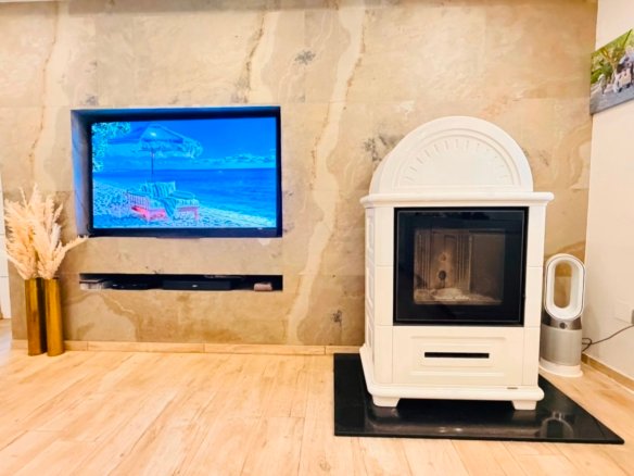 5 Bedroom 4 Bathroom Villa in Daya Vieja - Caza De Casa