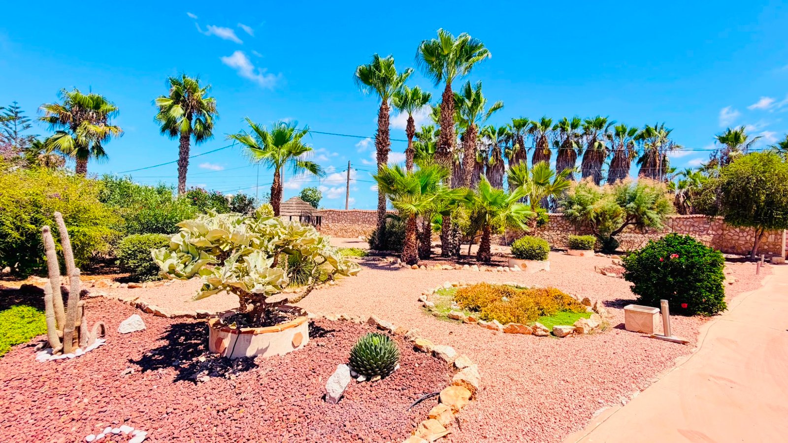 o_1jvdmjegd1isr1u5u4nvotf6lj4j 5 Bedroom 4 Bathroom Villa in Daya Vieja - Caza De Casa
