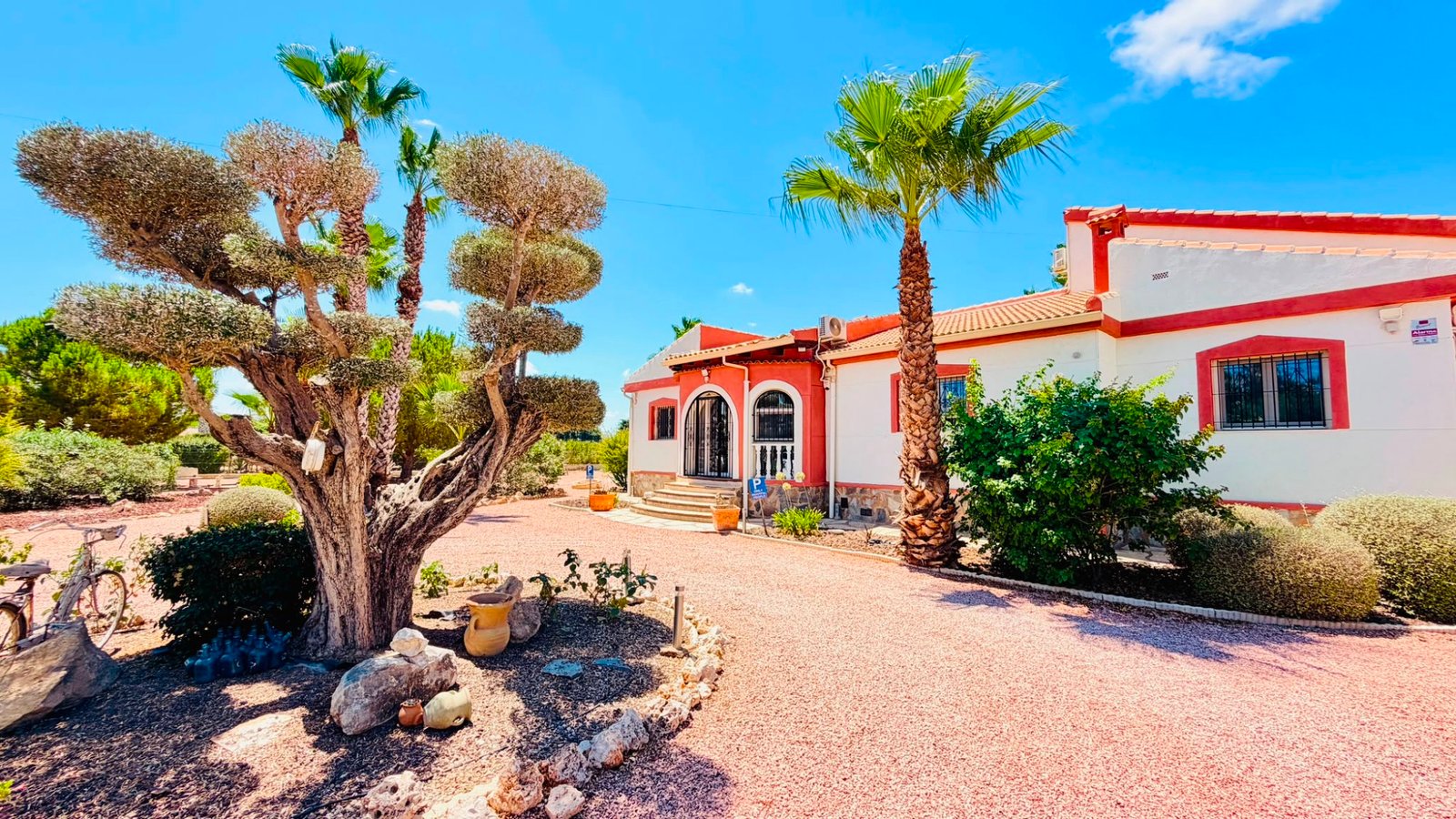 o_1jvdmjegdk5e1lot5chm1feom4b 5 Bedroom 4 Bathroom Villa in Daya Vieja - Caza De Casa