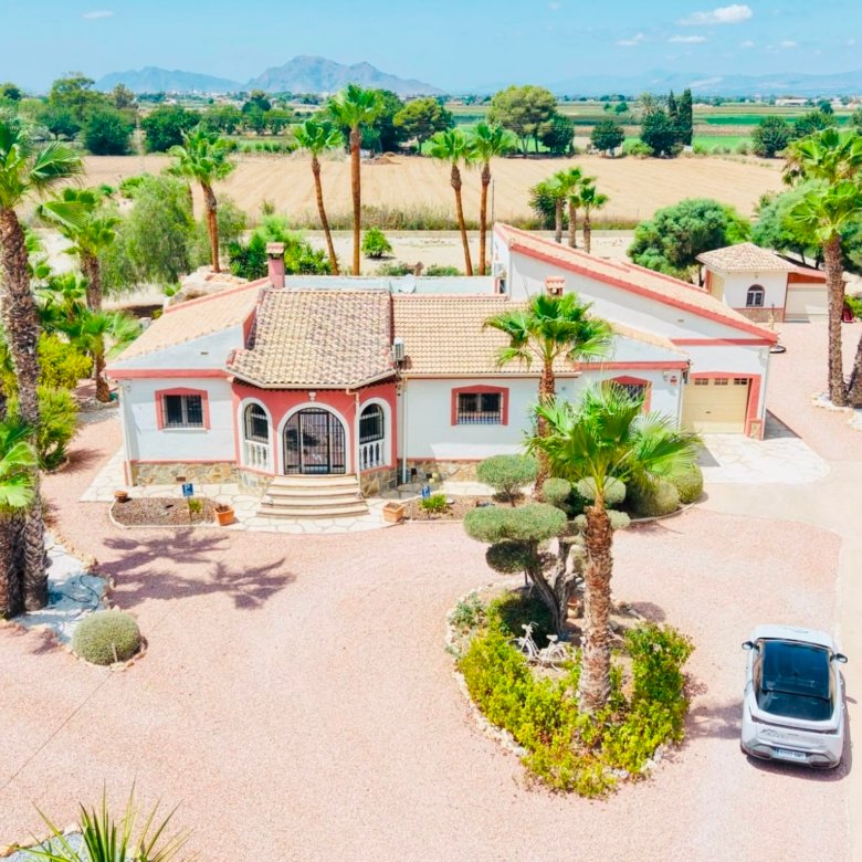 5 Bedroom 4 Bathroom Villa in Daya Vieja - Caza De Casa