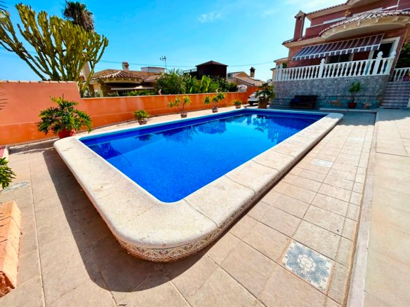2 Bedroom 2 Bathroom Villa in Orihuela - Caza De Casa
