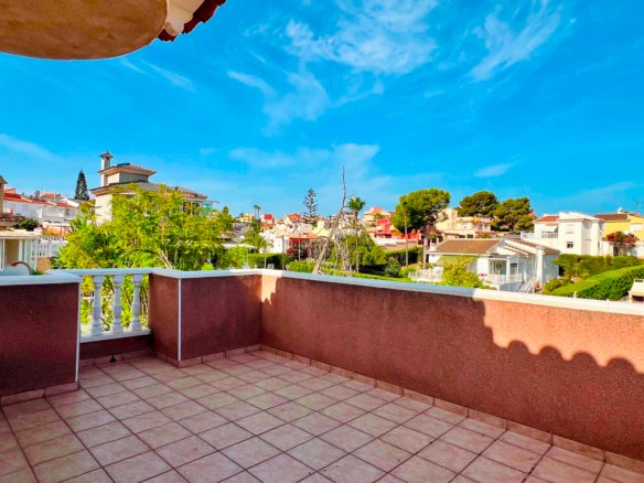 2 Bedroom 2 Bathroom Villa in Orihuela - Caza De Casa