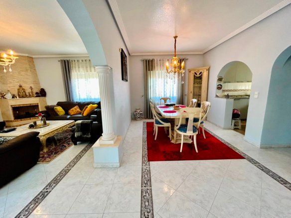 2 Bedroom 2 Bathroom Villa in Orihuela - Caza De Casa