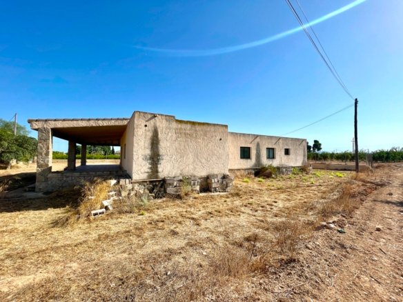 4 Bed Country House in Elche - Caza De Casa