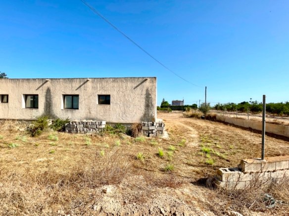 4 Bed Country House in Elche - Caza De Casa