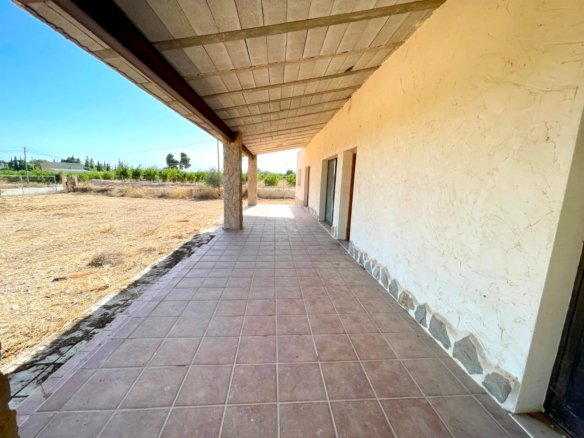 4 Bed Country House in Elche - Caza De Casa