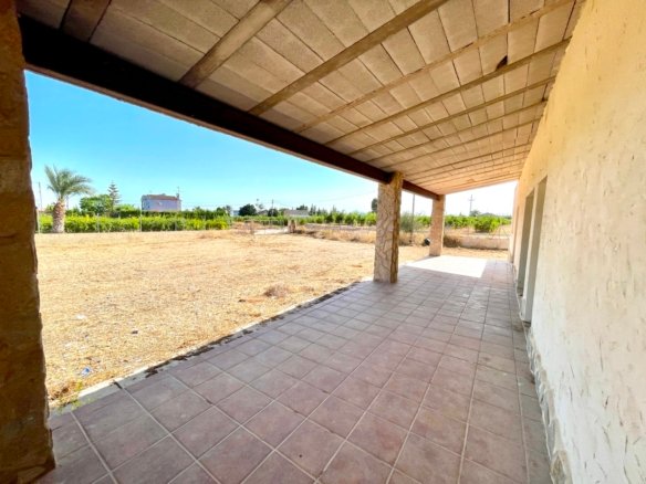 4 Bed Country House in Elche - Caza De Casa