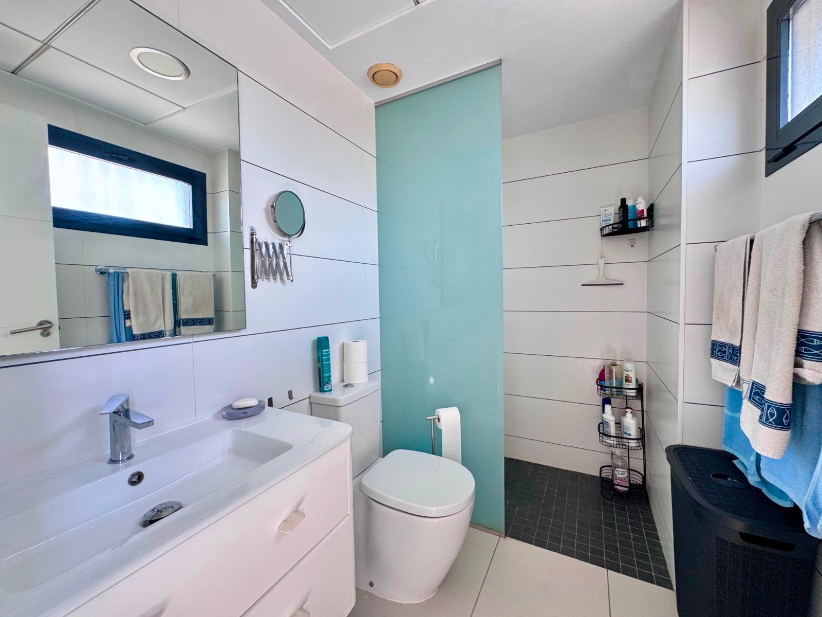 3 Bedroom 2 Bathroom Town House in Cabo Roig - Caza De Casa