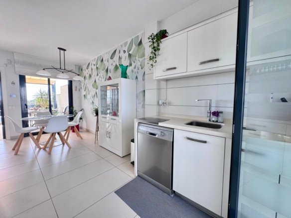 3 Bedroom 2 Bathroom Town House in Cabo Roig - Caza De Casa
