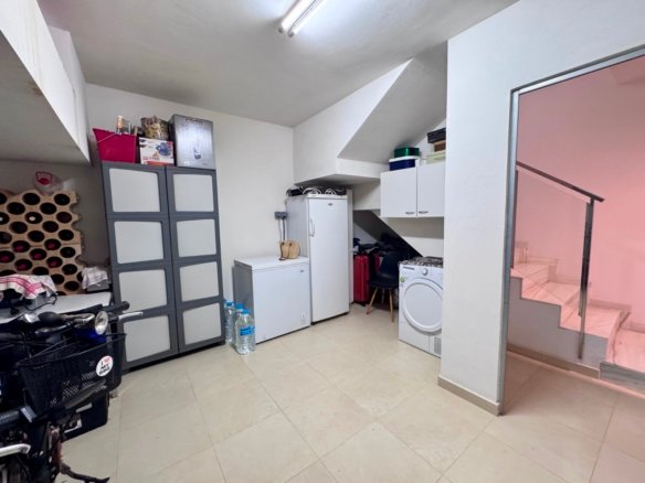 3 Bedroom 2 Bathroom Town House in Cabo Roig - Caza De Casa