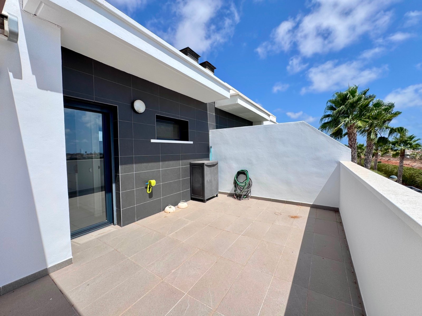3 Bedroom 2 Bathroom Town House in Cabo Roig - Caza De Casa