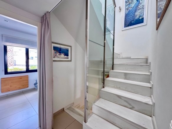 3 Bedroom 2 Bathroom Town House in Cabo Roig - Caza De Casa