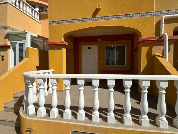 {type[1]} in {town[1]} - Caza De Casa