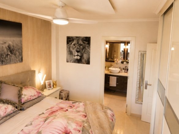 4 Bedroom 3 Bathroom Villa in Rojales - Caza De Casa
