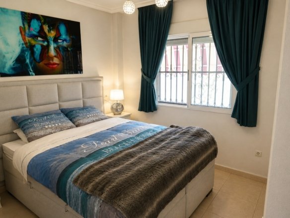 4 Bedroom 3 Bathroom Villa in Rojales - Caza De Casa