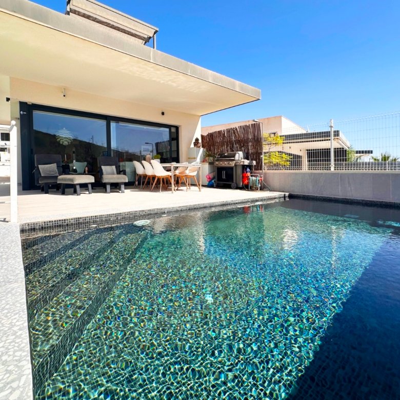 5 Bedroom 3 Bathroom Villa in San Miguel de Salinas - Caza De Casa