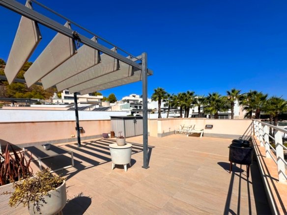 5 Bedroom 3 Bathroom Villa in San Miguel de Salinas - Caza De Casa