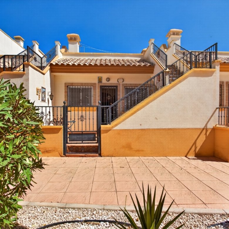 2 Bedroom 2 Bathroom Villa in Orihuela Costa - Caza De Casa