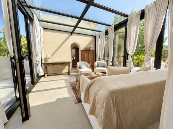 4 Bedroom 3 Bathroom Villa in Llíria - Caza De Casa