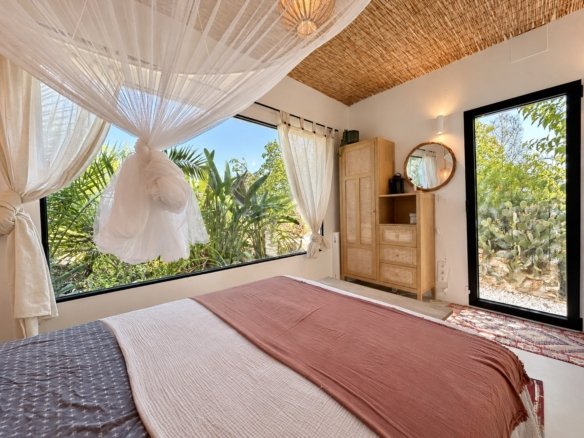 4 Bedroom 3 Bathroom Villa in Llíria - Caza De Casa