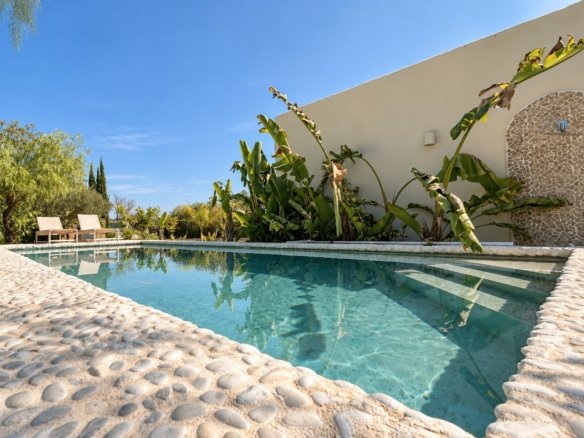 4 Bedroom 3 Bathroom Villa in Llíria - Caza De Casa