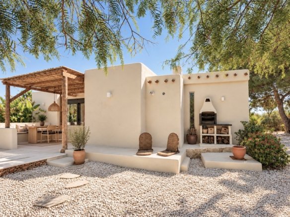 4 Bedroom 3 Bathroom Villa in Llíria - Caza De Casa