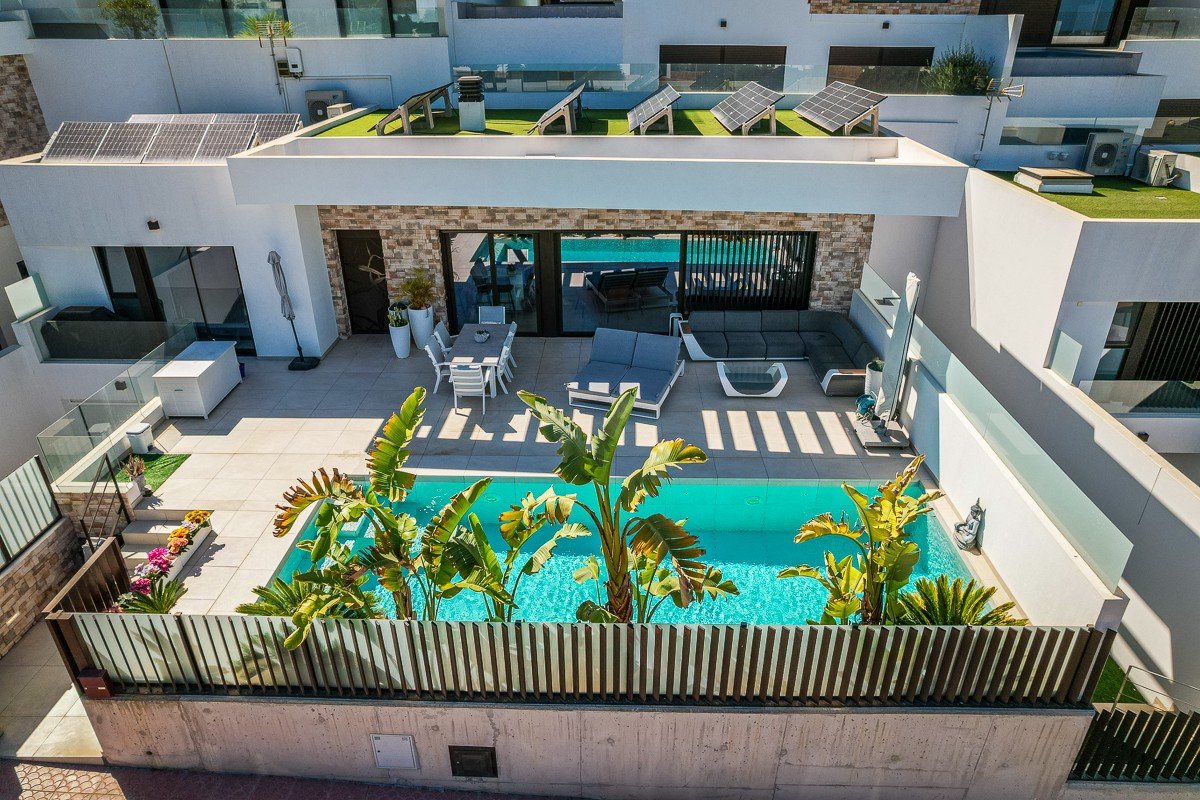 default 4 Bedroom 4 Bathroom Villa in Rojales - Caza De Casa