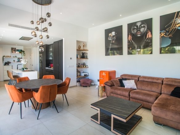 4 Bedroom 4 Bathroom Villa in Rojales - Caza De Casa
